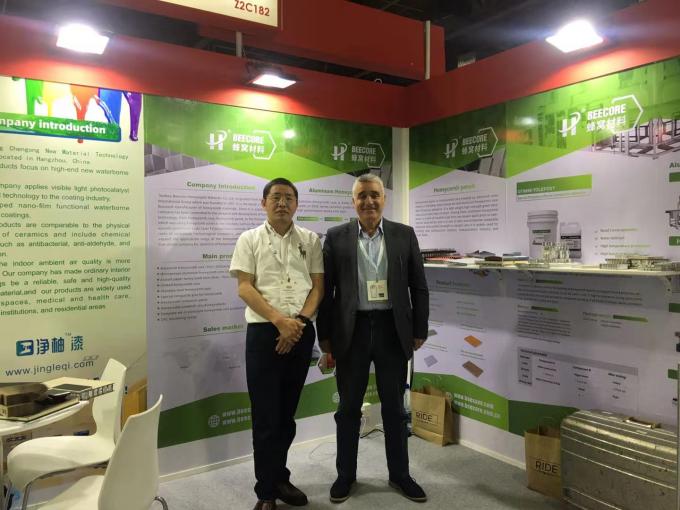 Equipaggiamento di spruzzatura di colla a due componenti per un'esportazione conveniente 9