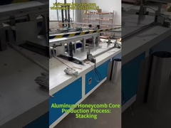 Processo di produzione del nucleo di nido di miele in alluminio: impilamento