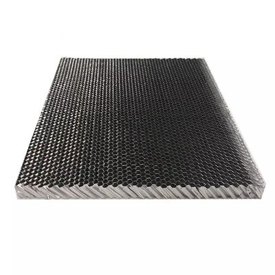 A1 ignifuge 1220*2440mm Honeycomb in alluminio con foro esagonale o personalizzato