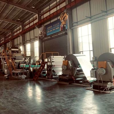 Linea di produzione continua di pannelli compositi in alluminio da nido di miele che migliora l'efficienza