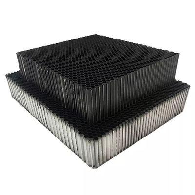 10 MPa Resistenza alla compressione Expanded Micro Porous Aluminum Honeycomb Core