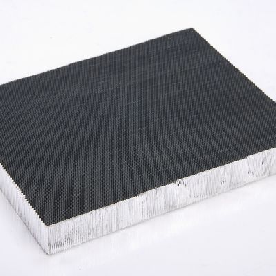 Lungozza laterale ultra piccola 0,6-2,5 mm 3003 pannelli di base in alluminio a nido di miele micro porosi