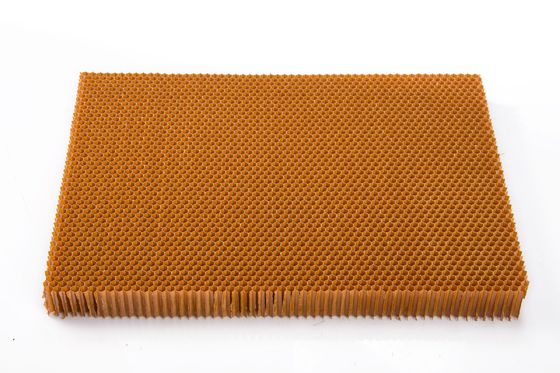 Isolamento acustico Aramid Honeycomb Core 1200x1200mm Per il trasporto ferroviario