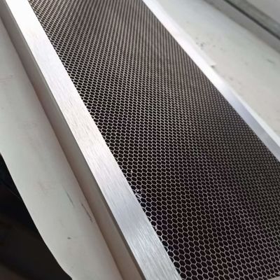 316L in acciaio inossidabile Honeycomb Core Honeycomb Aperture 1200 * 2000mm per la protezione EMI