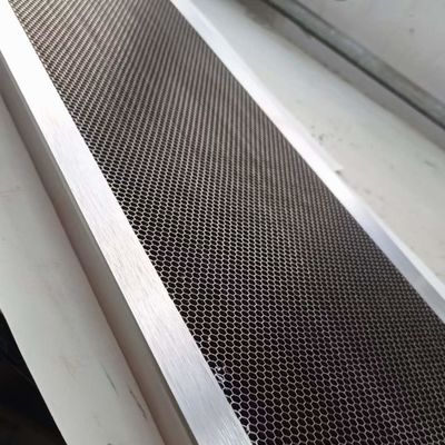 Corpo di nido di miele in acciaio inossidabile 1250*3000mm personalizzabile per l'aerospazio