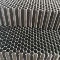 3.2mm Dimensione cellulare 48 Densità assorbente Honeycomb Aramid Honeycomb Core Per EMI