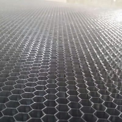 Corpo di nido di miele in alluminio di grandi dimensioni personalizzato con larghezza massima di 2200 mm